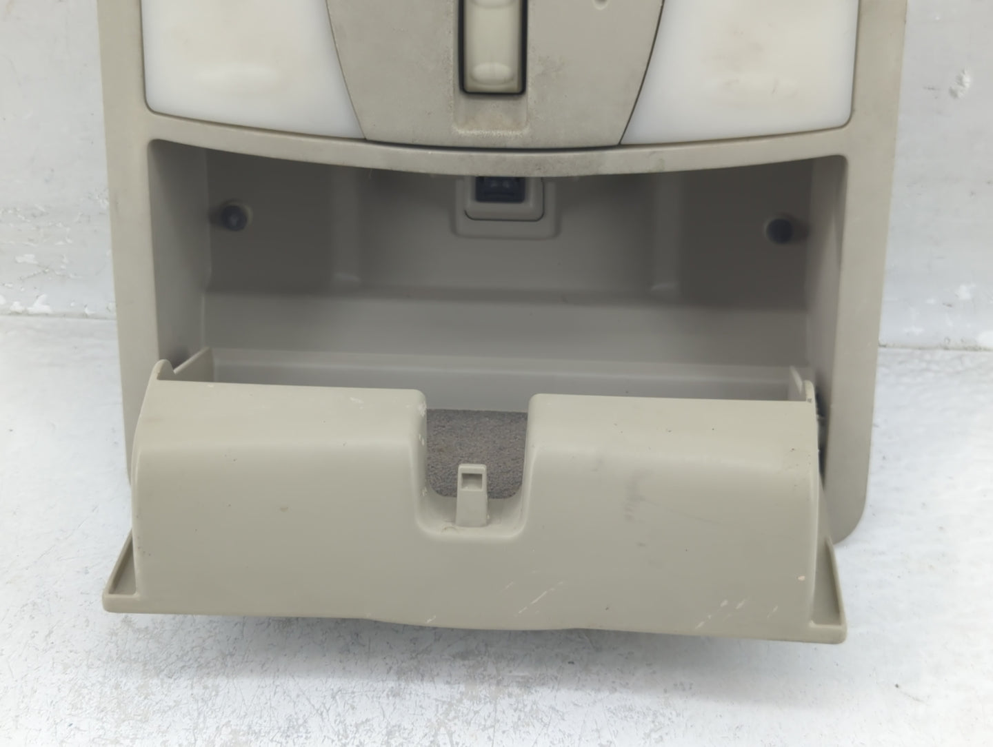 2008 Nissan Altima Overhead Roof Console - Oemusedautoparts1.com
