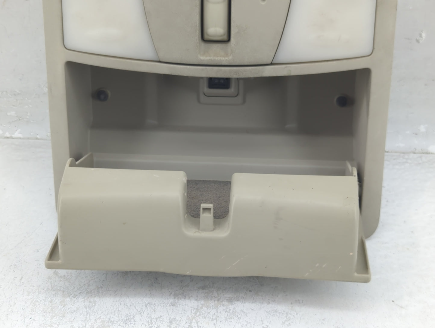 2008 Nissan Altima Overhead Roof Console - Oemusedautoparts1.com