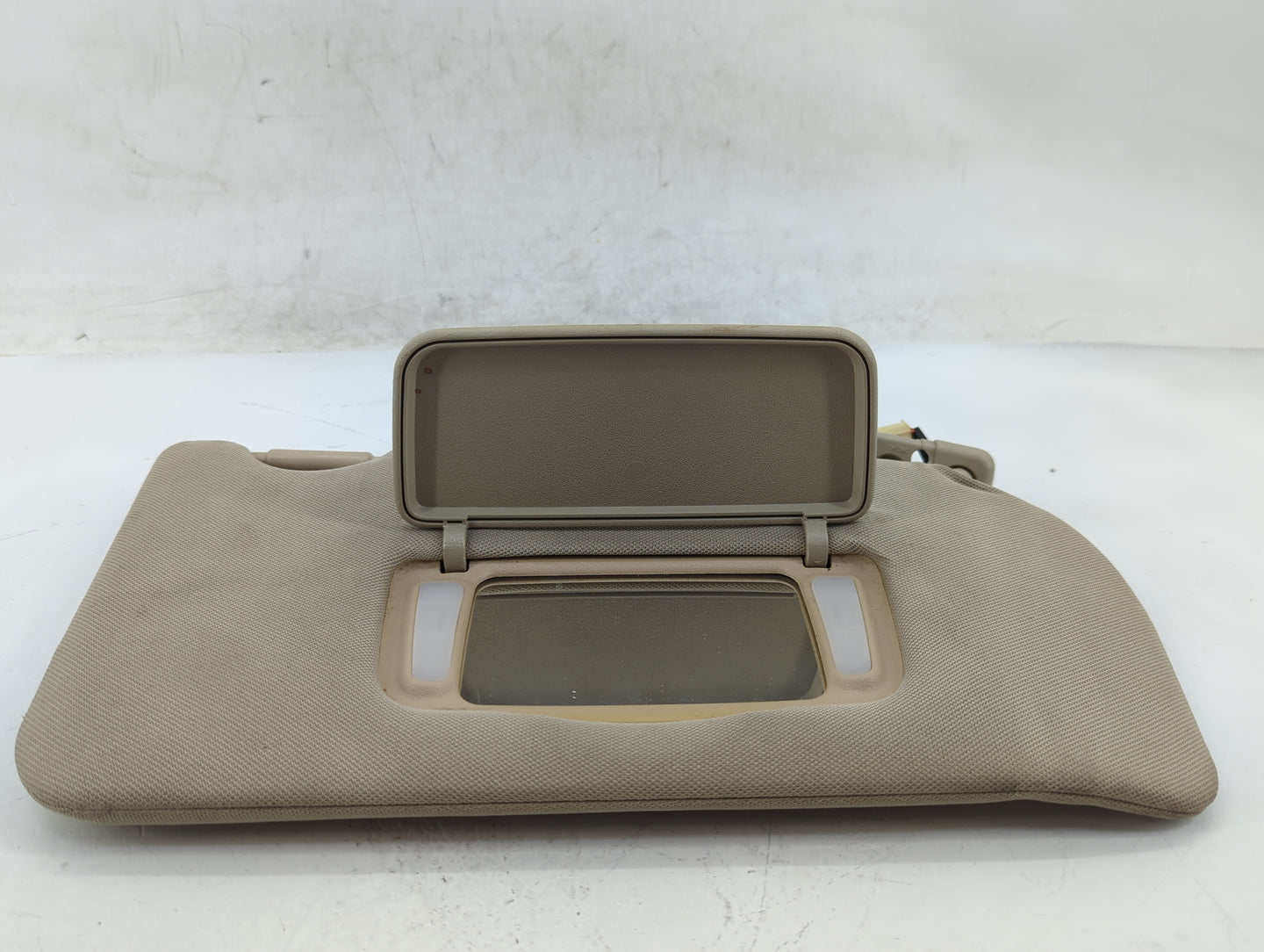 2007-2008 Nissan Altima Sun Visor Shade Replacement Passenger Right Mirror Fits Fits 2007 2008 OEM Used Auto Parts - Oemused