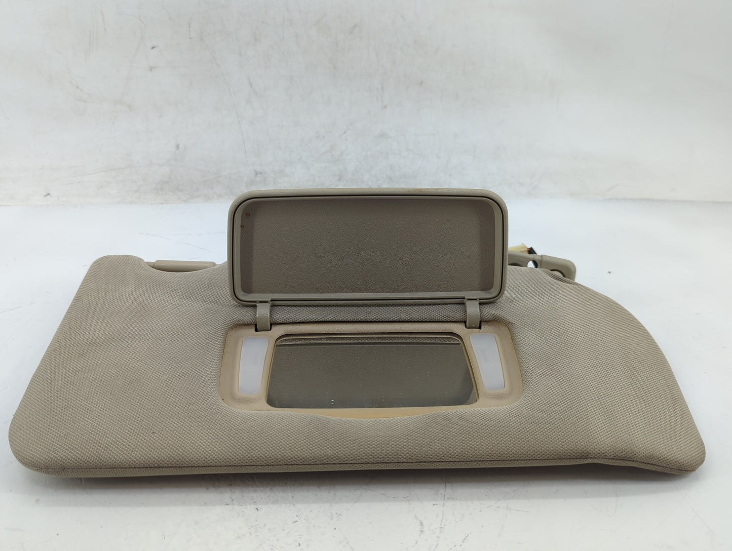 2007-2008 Nissan Altima Sun Visor Shade Replacement Passenger Right Mirror Fits Fits 2007 2008 OEM Used Auto Parts - Oemused