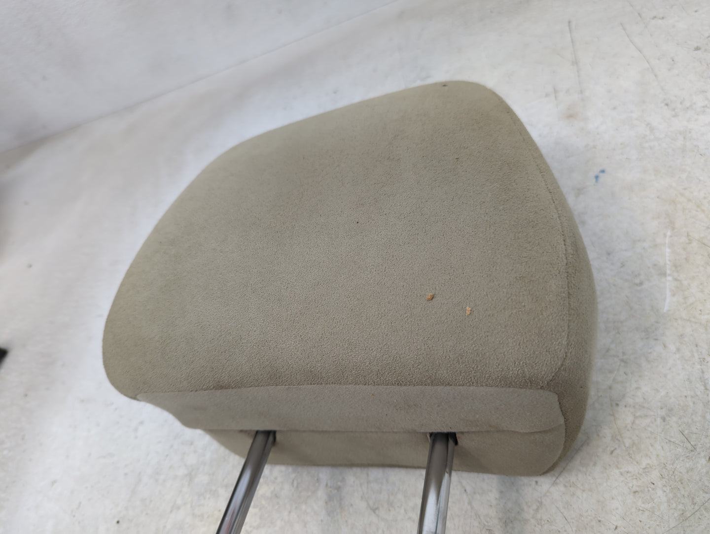 2008 Nissan Altima Headrest Head Rest Front Driver Passenger Seat Fits OEM Used Auto Parts - Oemusedautoparts1.com