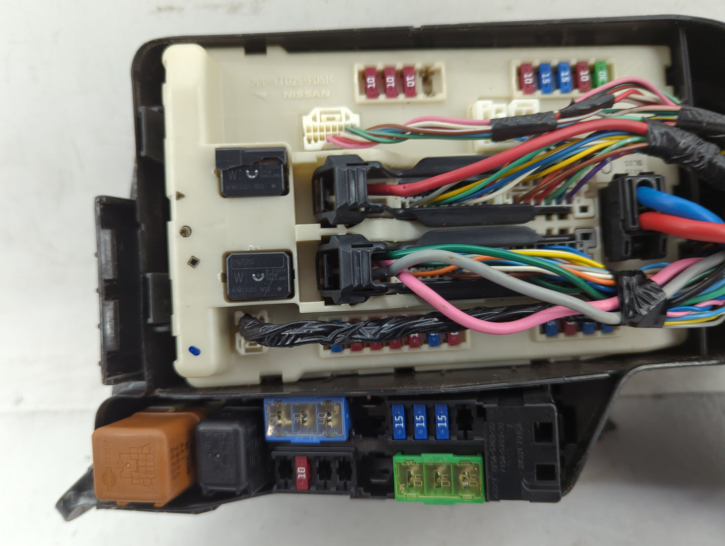 2008-2010 Nissan Altima Fusebox Fuse Box Panel Relay Module P/N:7154-9164-30 Fits Fits 2008 2009 2010 OEM Used Auto Parts - 
