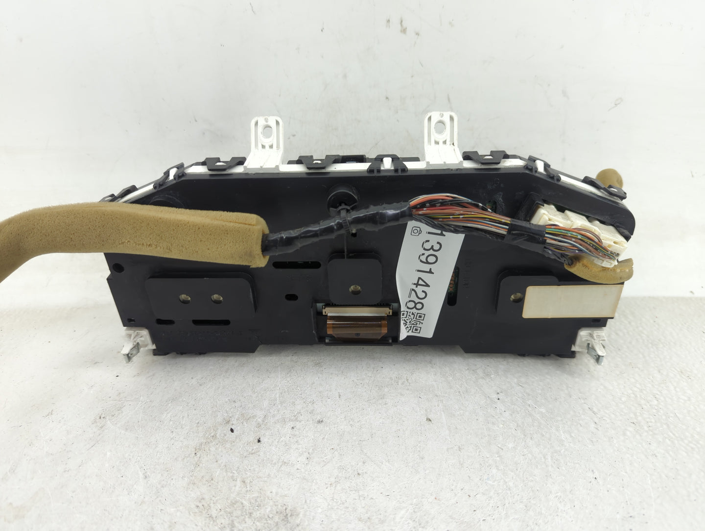 2007-2009 Nissan Altima Instrument Cluster Speedometer Gauges Fits Fits 2007 2008 2009 OEM Used Auto Parts - Oemusedautopart