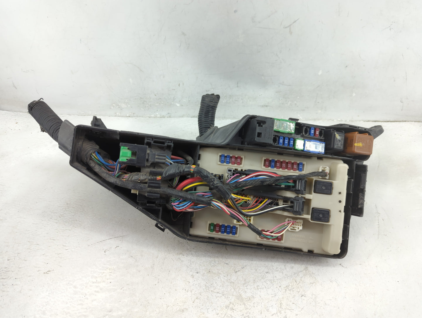 2008-2010 Nissan Altima Fusebox Fuse Box Panel Relay Module P/N:7154-9164-30 Fits Fits 2008 2009 2010 OEM Used Auto Parts - 
