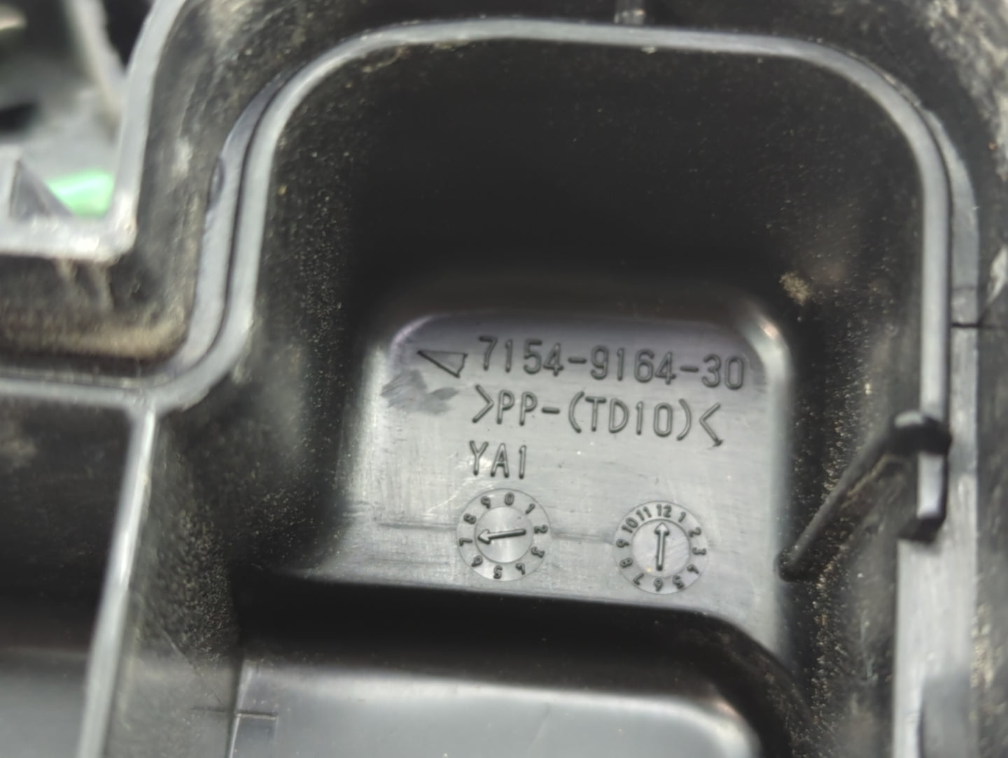 2008-2010 Nissan Altima Fusebox Fuse Box Panel Relay Module P/N:7154-9164-30 Fits Fits 2008 2009 2010 OEM Used Auto Parts - 