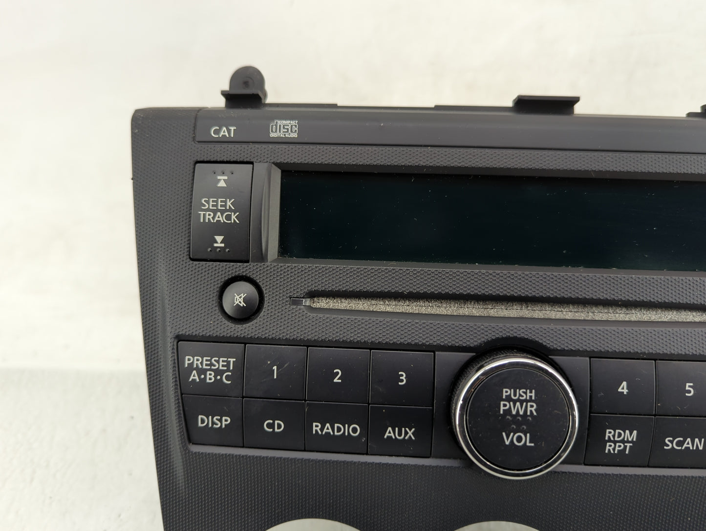 2008-2009 Nissan Altima Radio AM FM Cd Player Receiver Replacement P/N:28185 JB10A Fits Fits 2008 2009 OEM Used Auto Parts -