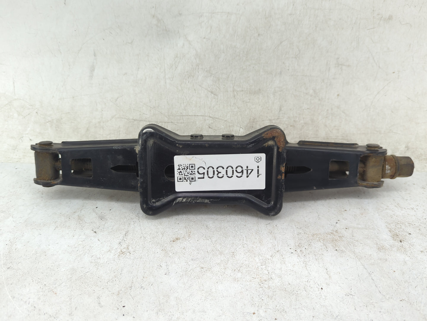 2008 Nissan Altima Spare Scissor Car Jack 1460305 - Oemusedautoparts1.com