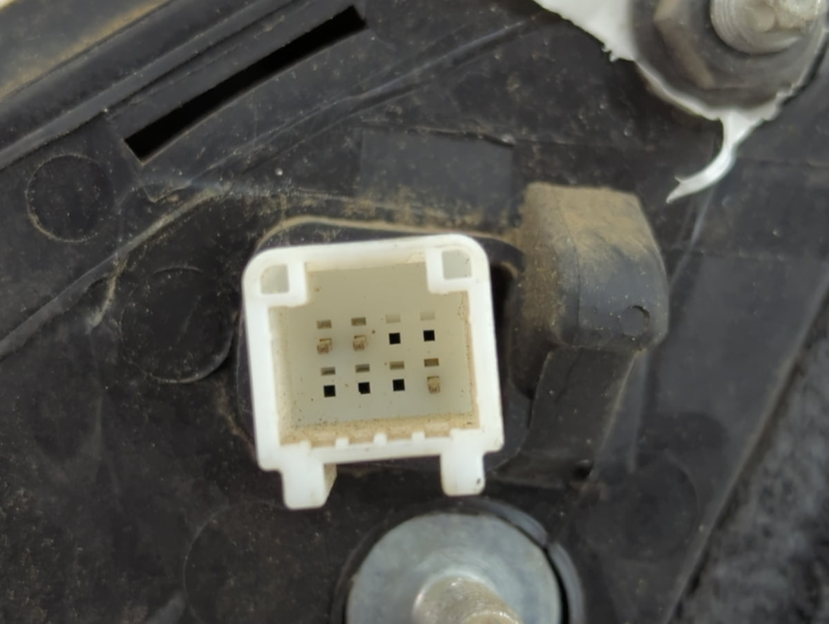 2007-2012 Nissan Altima Passenger Side View Mirror - Right Door Mirror OEM Used - Oemusedautoparts1.com