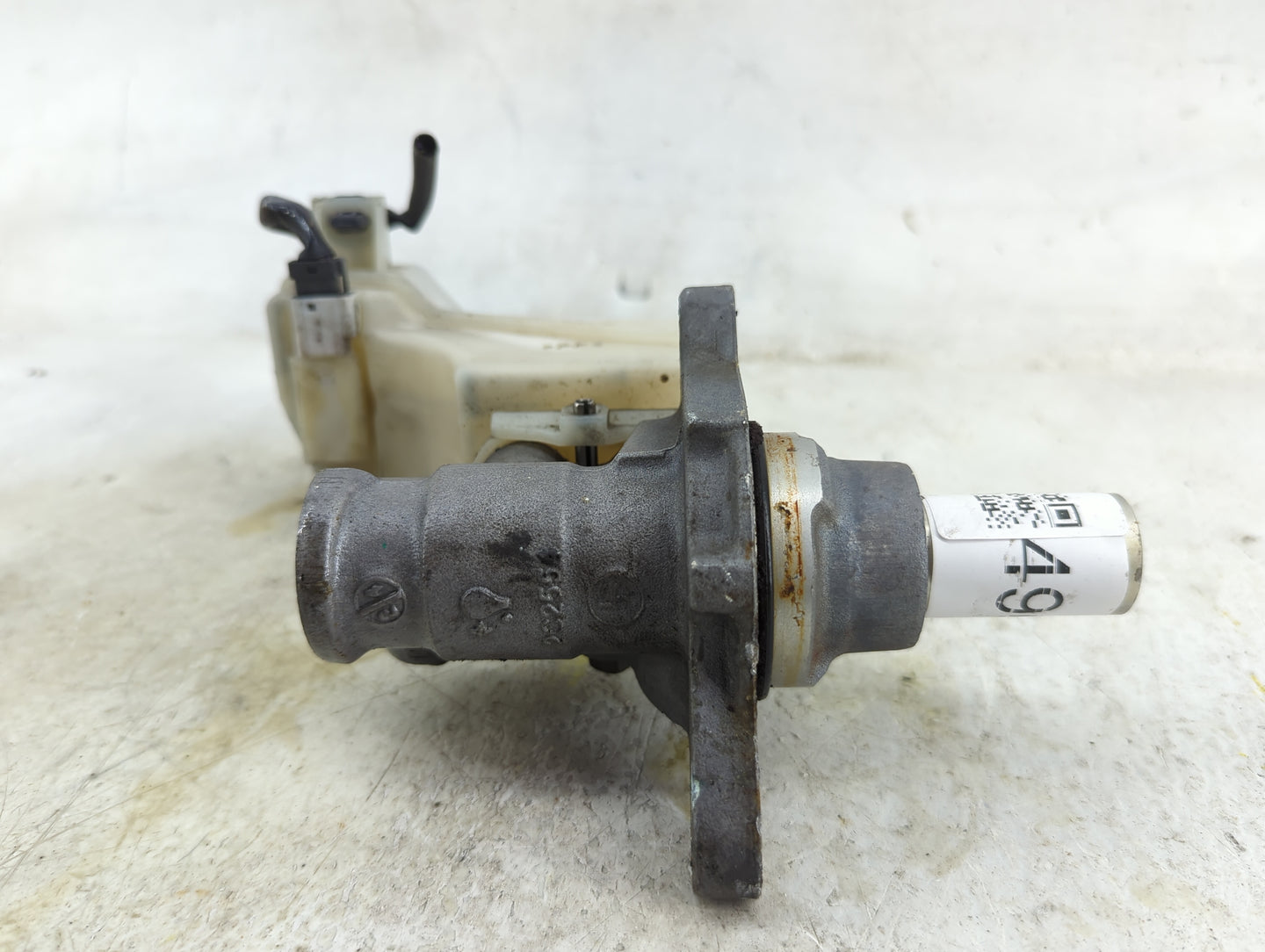 2007-2013 Nissan Altima Brake Master Cylinder 1496680 - Oemusedautoparts1.com