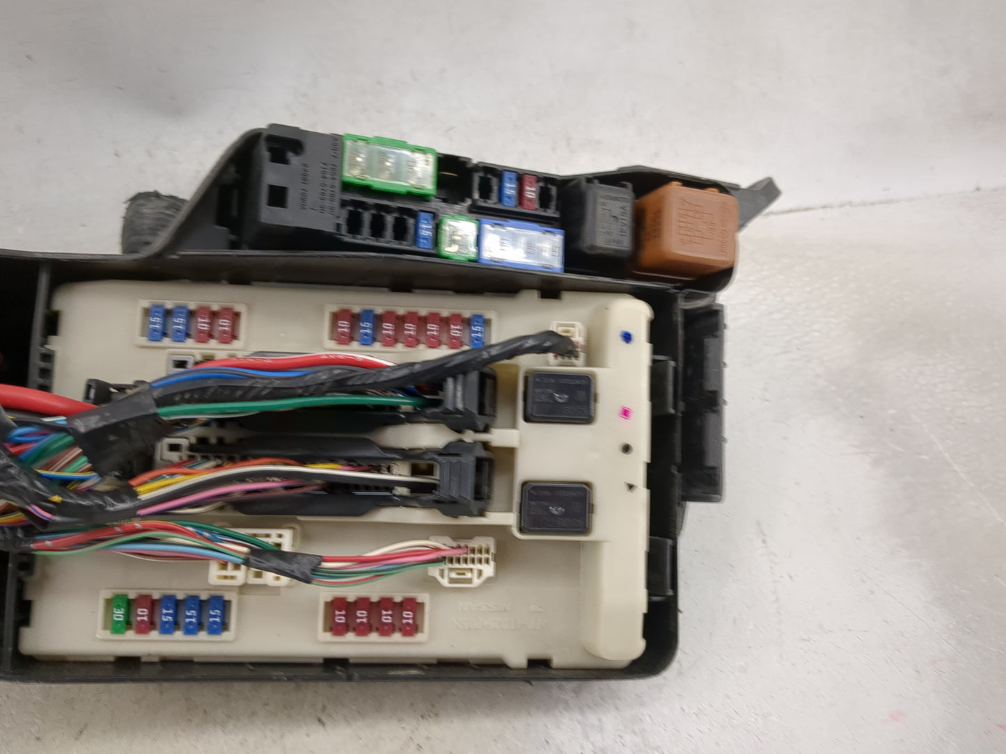 2008-2010 Nissan Altima Fusebox Fuse Box Panel Relay Module P/N:7154-9164-30 Fits Fits 2008 2009 2010 OEM Used Auto Parts - 