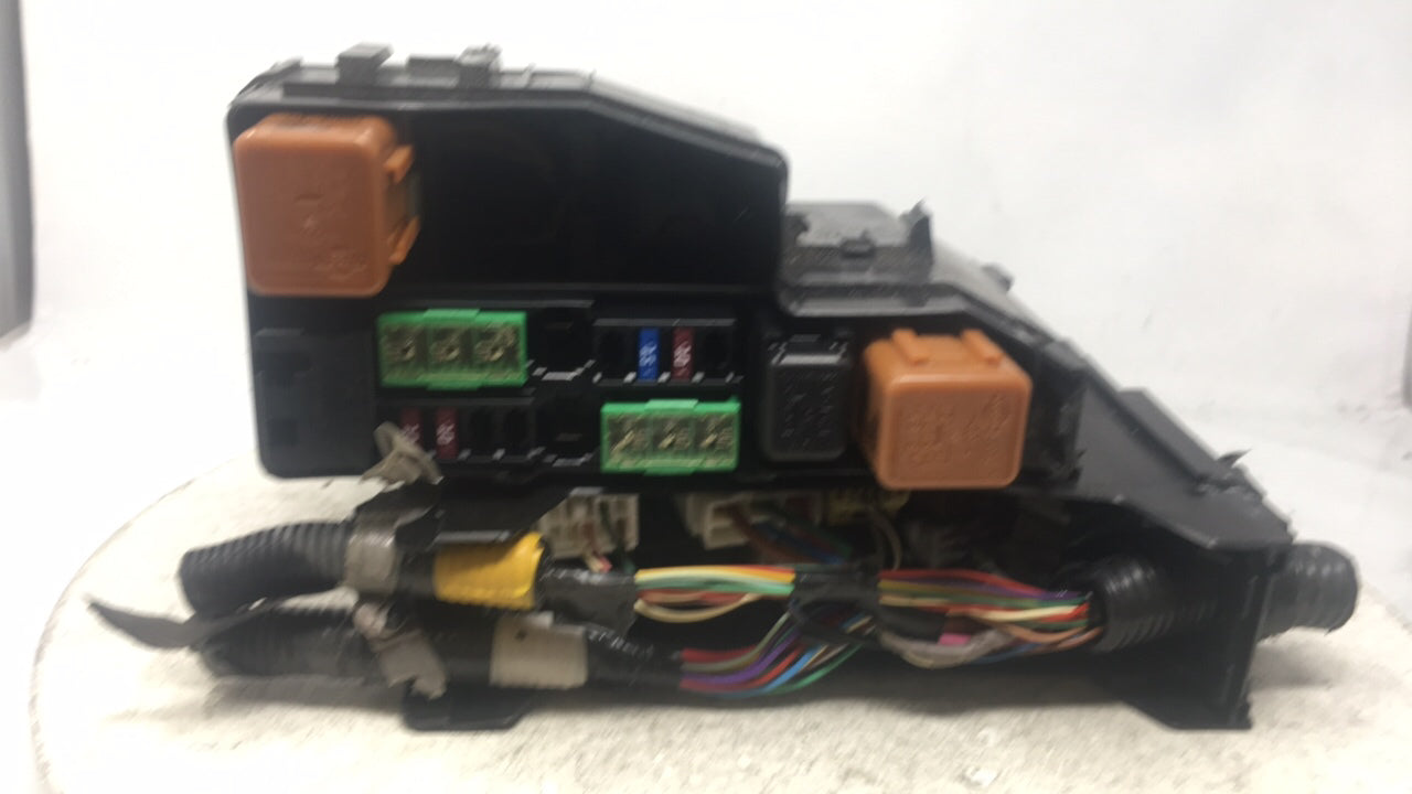2008 Nissan Altima Fusebox Fuse Box Panel Relay Module P/N:7154-5763-30 Fits Fits 2007 OEM Used Auto Parts - Oemusedautopart