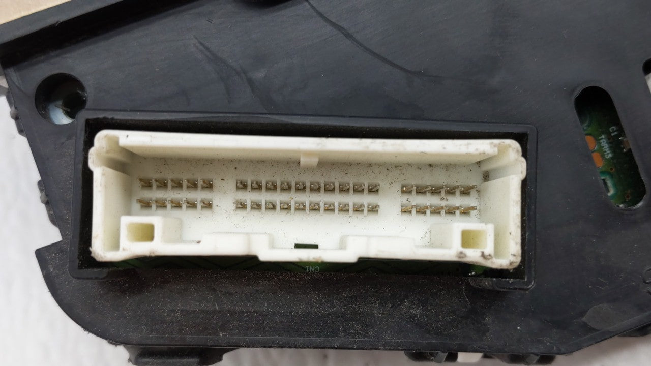 2007-2009 Nissan Altima Instrument Cluster Speedometer Gauges P/N:24810 JA00A Fits Fits 2007 2008 2009 OEM Used Auto Parts -