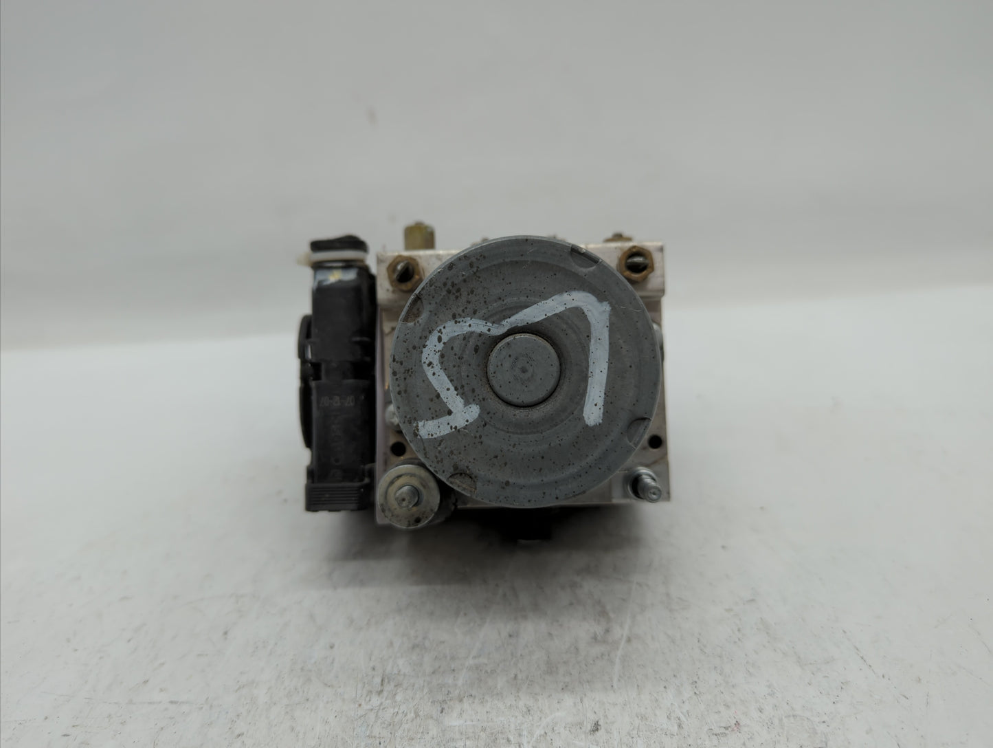 2008-2009 Nissan Altima ABS Pump Control Module Replacement P/N:47660 1B10A 47660 JB10A Fits Fits 2008 2009 OEM Used Auto Pa