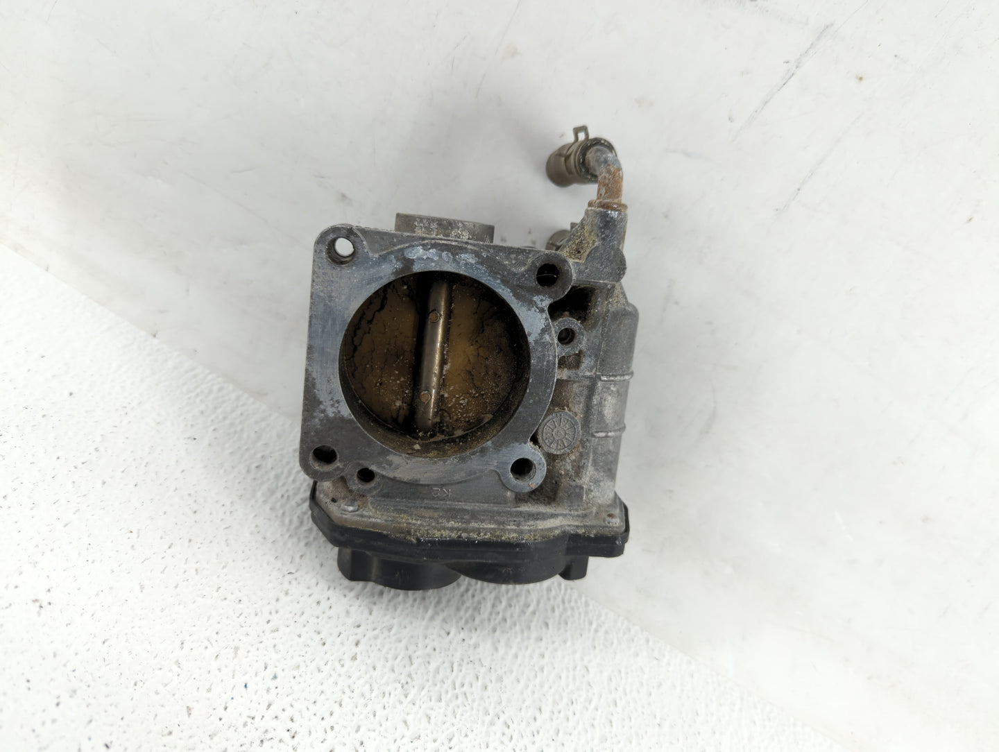 2007-2013 Nissan Altima Throttle Body P/N:526-01 RME60-15 Fits Fits 2007 2008 2009 2010 2011 2012 2013 OEM Used Auto Parts -