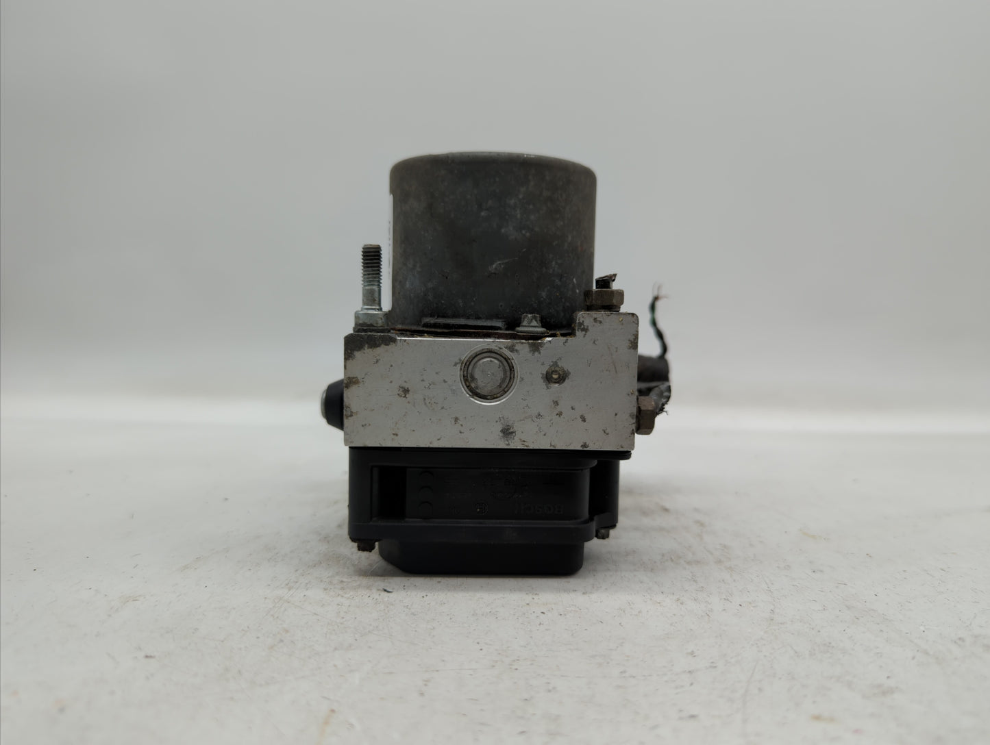 2008-2009 Nissan Altima ABS Pump Control Module Replacement P/N:47660 ZN00B Fits Fits 2008 2009 OEM Used Auto Parts - Oemuse