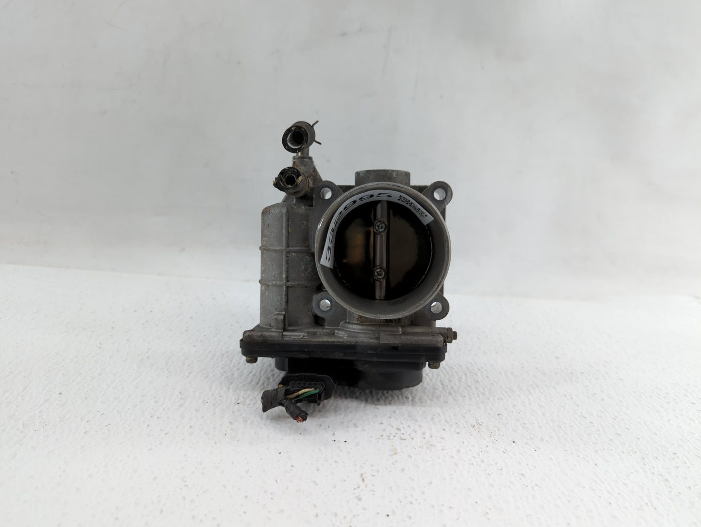 2007-2013 Nissan Altima Throttle Body P/N:526-01 RME60-15 Fits Fits 2007 2008 2009 2010 2011 2012 2013 OEM Used Auto Parts -