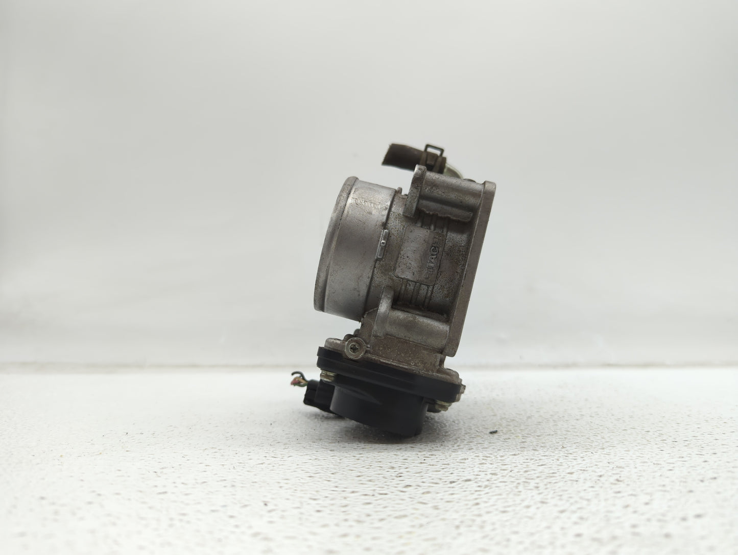 2007-2013 Nissan Altima Throttle Body P/N:526-01 RME60-15 Fits Fits 2007 2008 2009 2010 2011 2012 2013 OEM Used Auto Parts -