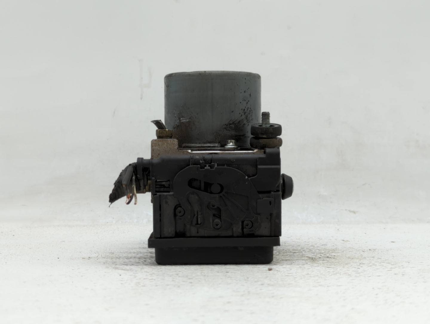 2008-2009 Nissan Altima ABS Pump Control Module Replacement P/N:47660 JA000 47660 1B10A, 47660 JB10A Fits Fits 2008 2009 OEM