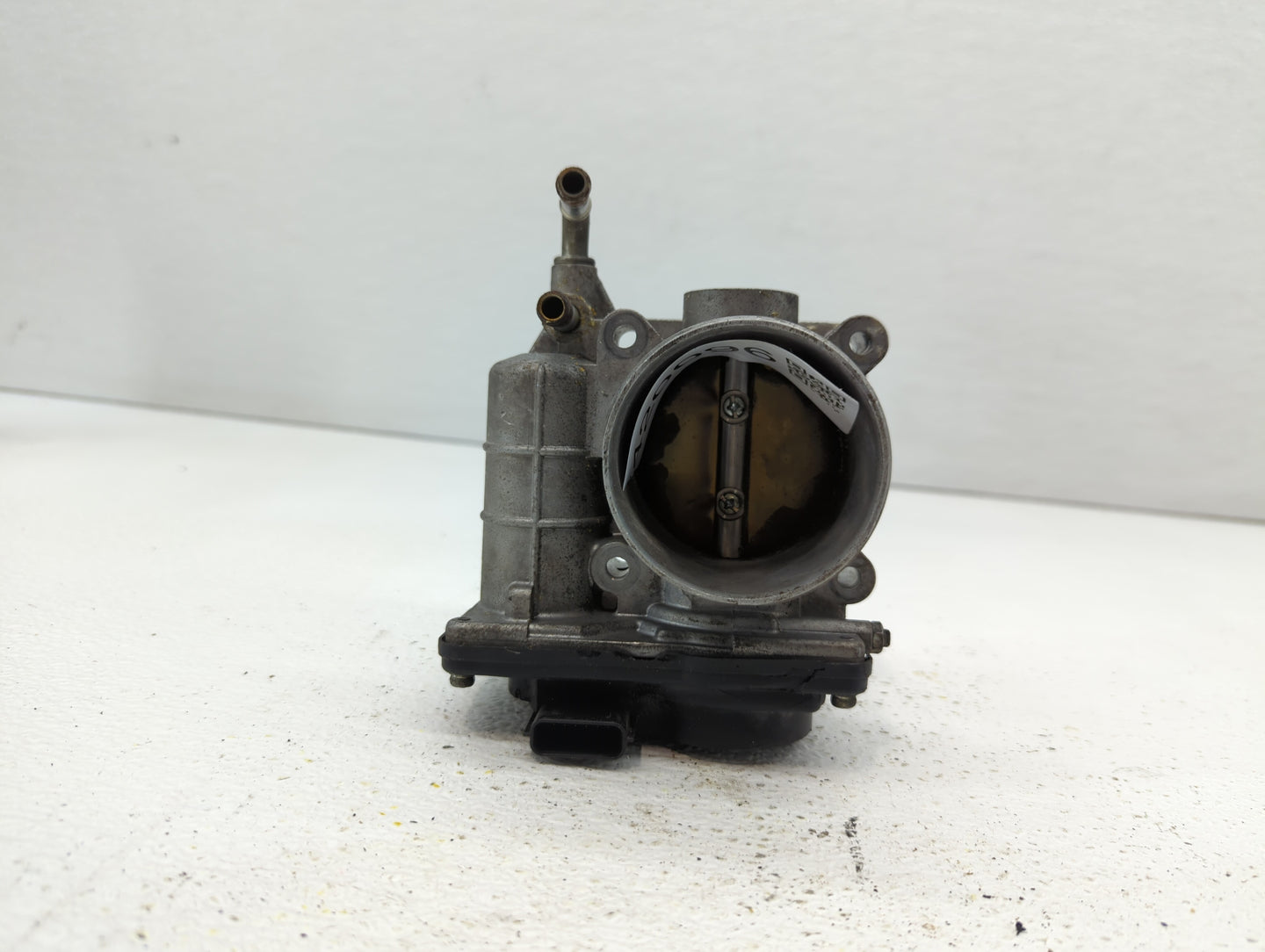 2007-2013 Nissan Altima Throttle Body Fits Fits 2007 2008 2009 2010 2011 2012 2013 OEM Used Auto Parts - Oemusedautoparts1.c