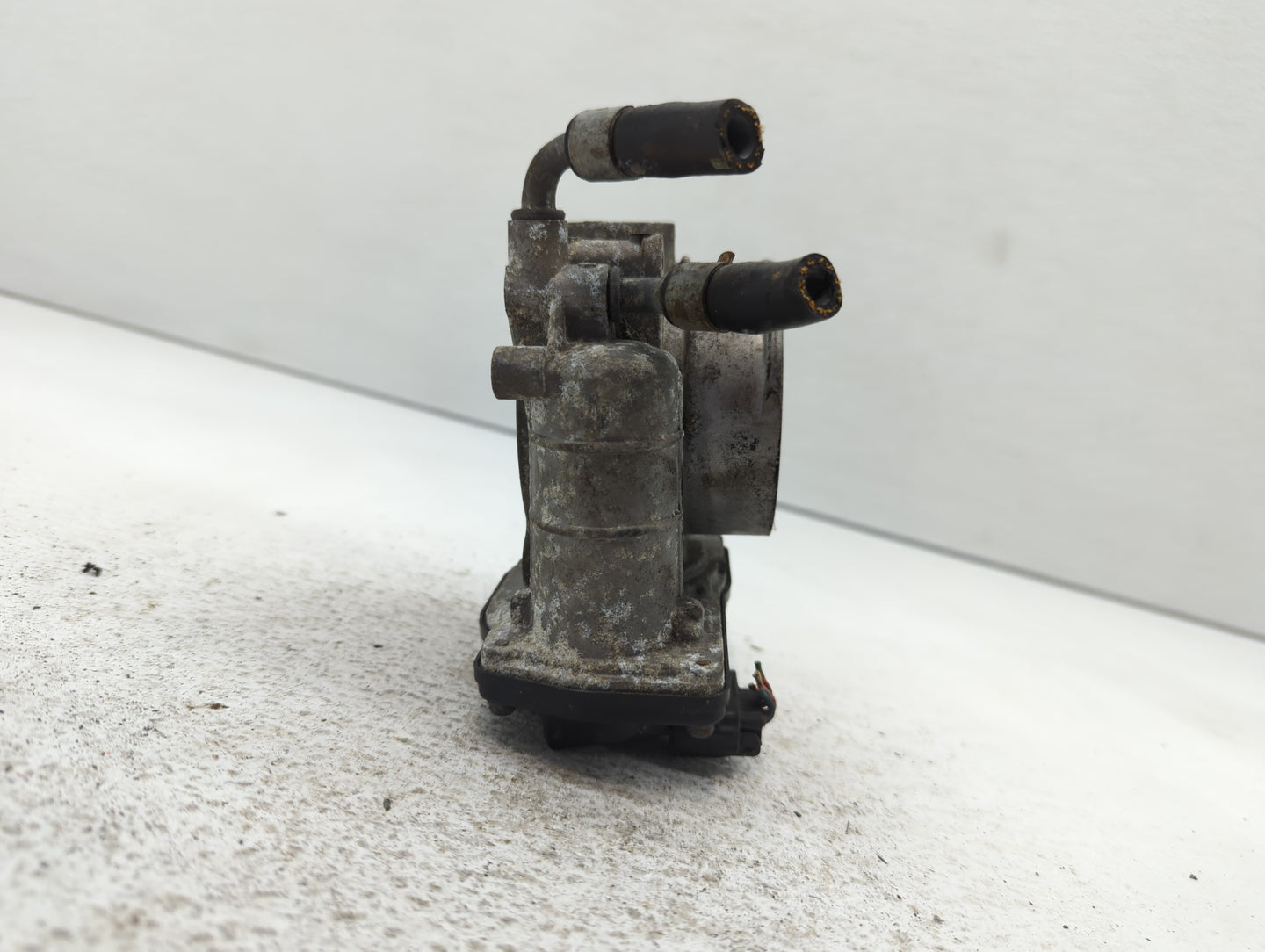 2007-2014 Nissan Altima Throttle Body P/N:526-01G 7615 Fits Fits 2007 2008 2009 2010 2011 2012 2013 2014 OEM Used Auto Parts