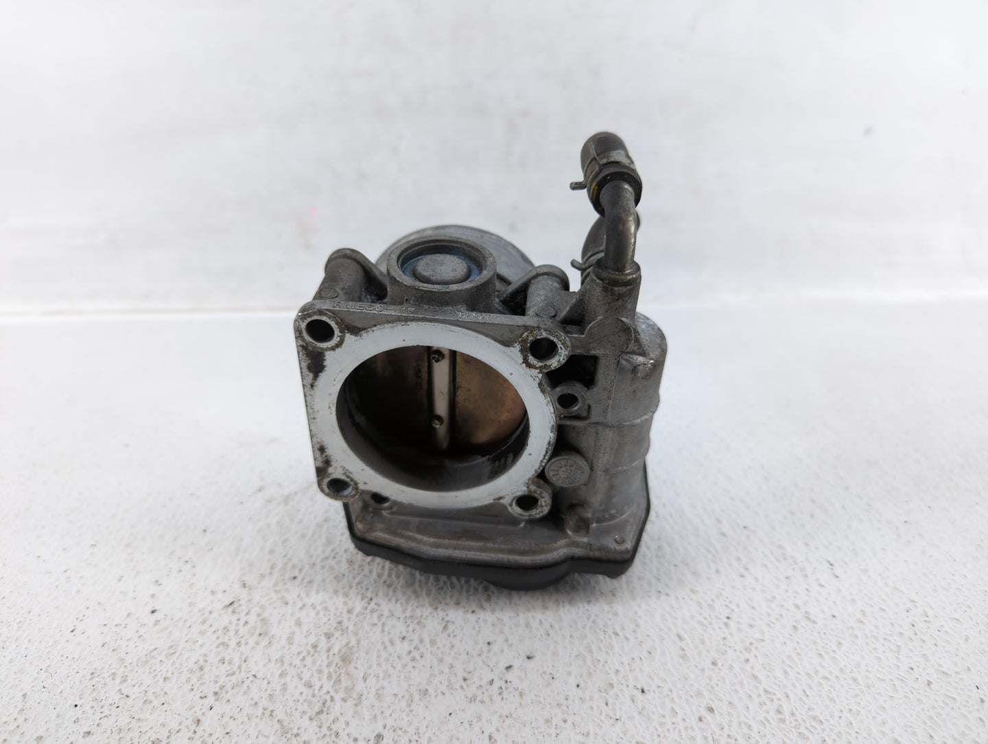 2007-2013 Nissan Altima Throttle Body P/N:RME60-15 RME60-13, 526-01 Fits Fits 2007 2008 2009 2010 2011 2012 2013 OEM Used Au