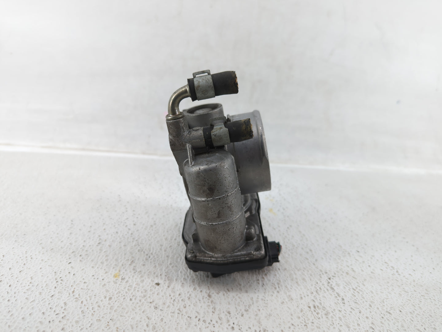 2007-2013 Nissan Altima Throttle Body P/N:RME60-15 RME60-13, 526-01 Fits Fits 2007 2008 2009 2010 2011 2012 2013 OEM Used Au