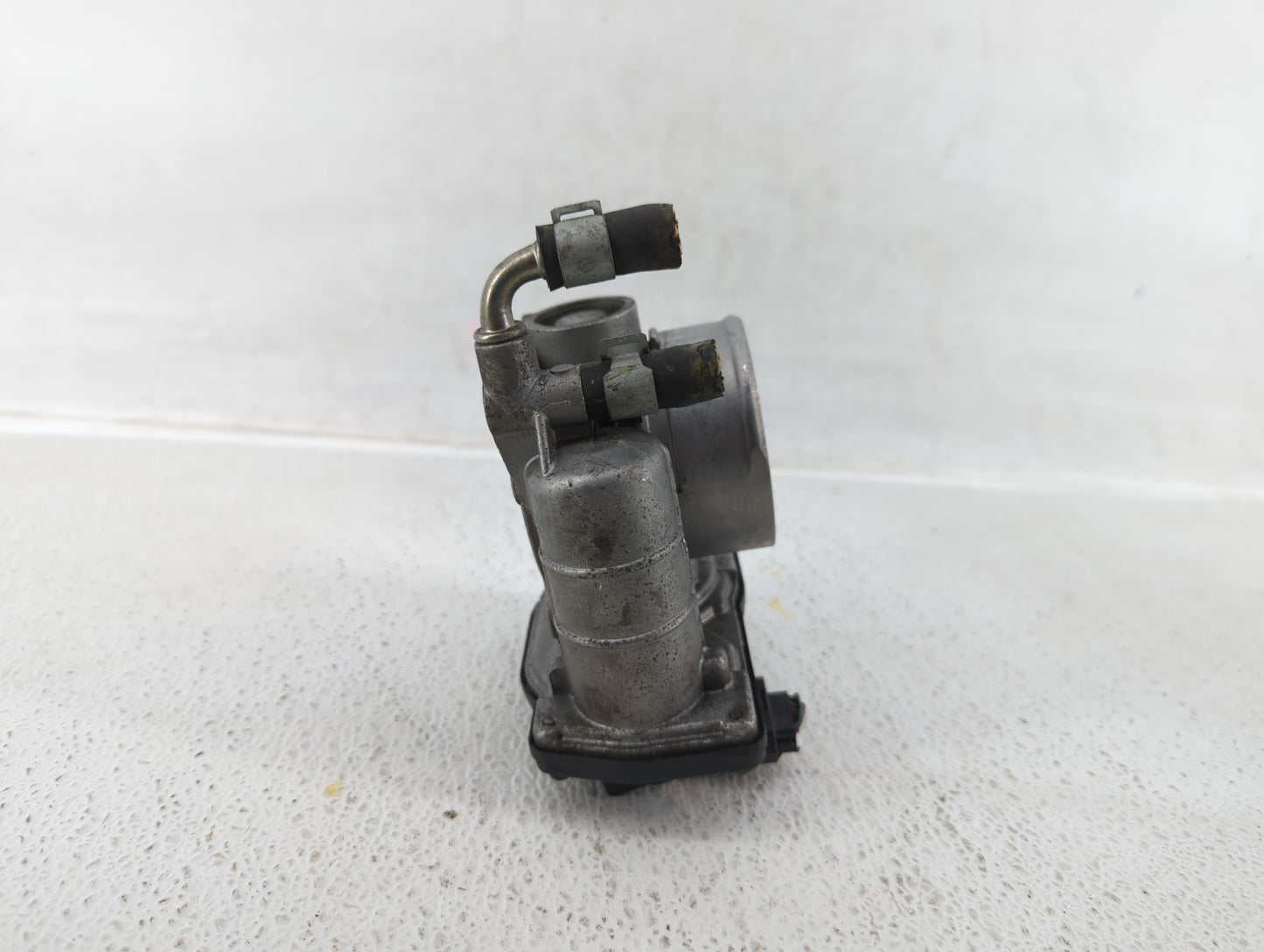 2007-2013 Nissan Altima Throttle Body P/N:RME60-15 RME60-13, 526-01 Fits Fits 2007 2008 2009 2010 2011 2012 2013 OEM Used Au