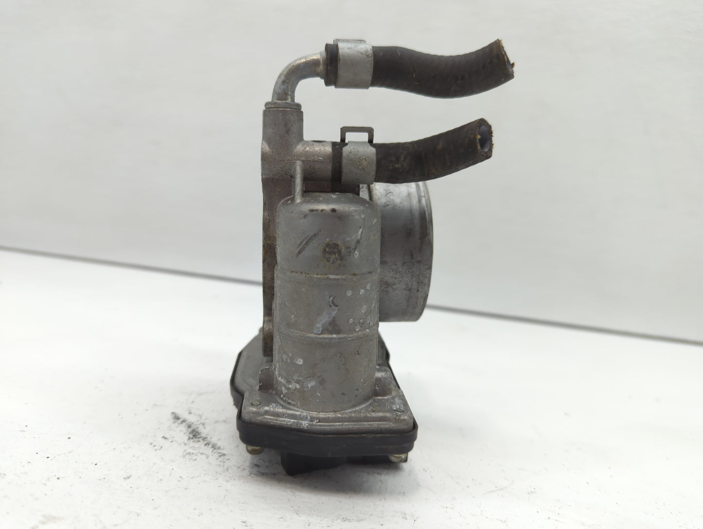 2007-2013 Nissan Altima Throttle Body P/N:G 8206 1 526-01 Fits Fits 2007 2008 2009 2010 2011 2012 2013 OEM Used Auto Parts -