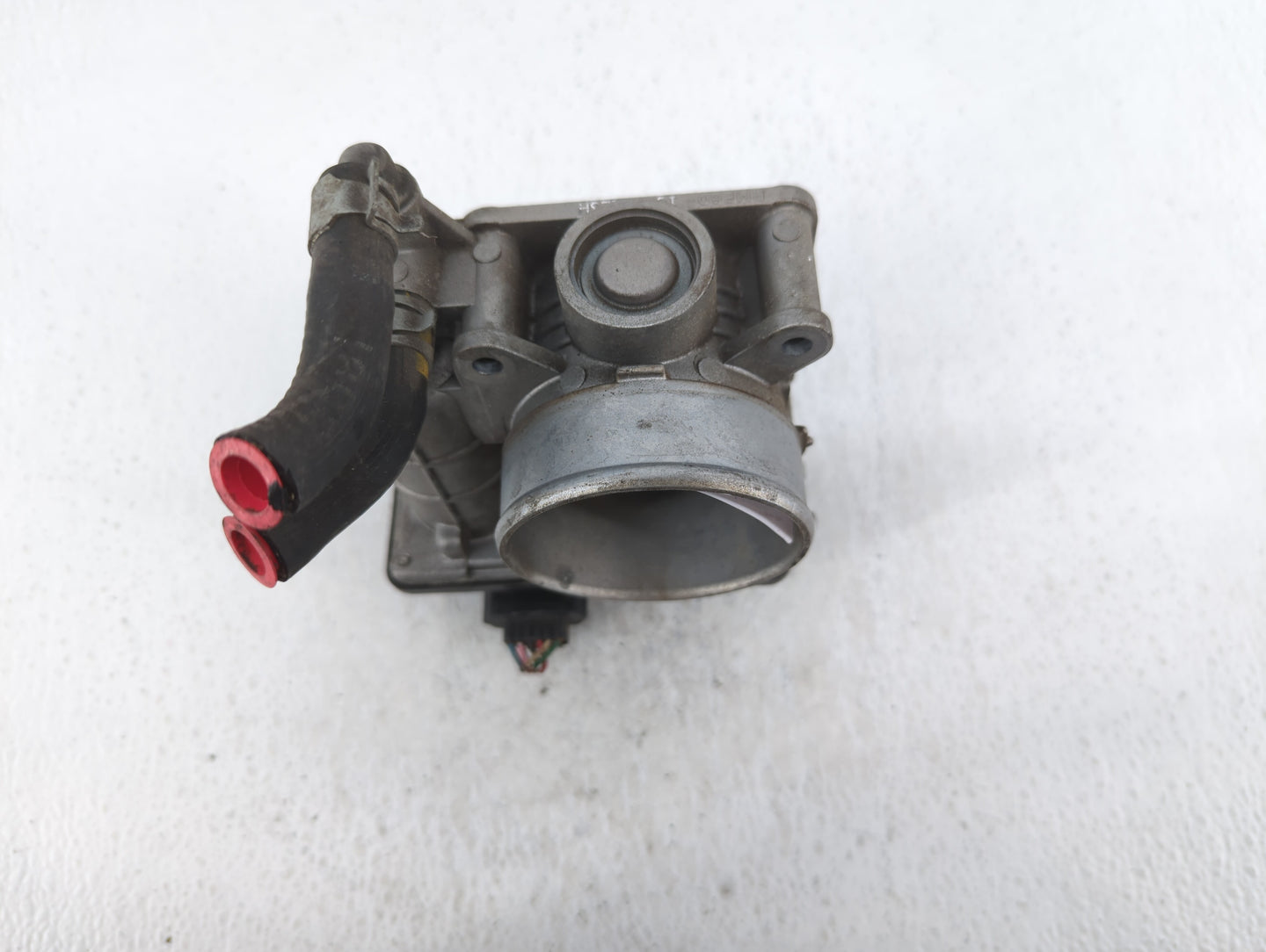 2007-2013 Nissan Altima Throttle Body P/N:RME60-15 Fits Fits 2007 2008 2009 2010 2011 2012 2013 OEM Used Auto Parts - Oemuse