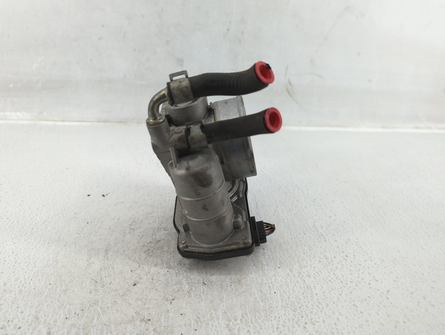 2007-2013 Nissan Altima Throttle Body P/N:RME60-15 Fits Fits 2007 2008 2009 2010 2011 2012 2013 OEM Used Auto Parts - Oemuse