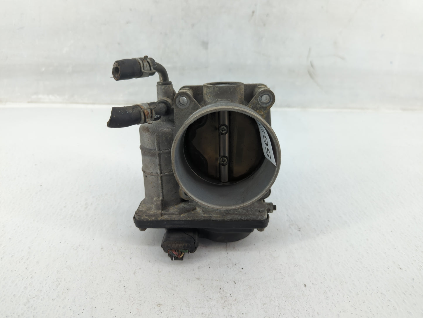 2007-2014 Nissan Altima Throttle Body P/N:RME70-11 Fits Fits 2007 2008 2009 2010 2011 2012 2013 2014 OEM Used Auto Parts - O