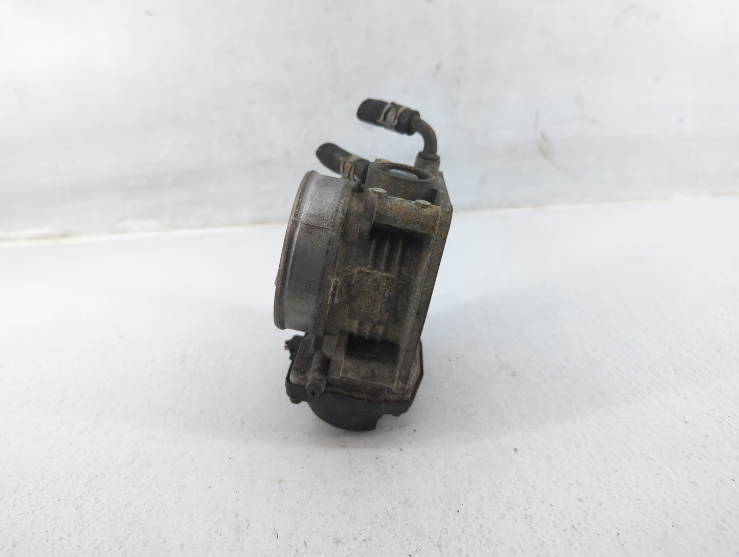 2007-2014 Nissan Altima Throttle Body P/N:RME70-11 Fits Fits 2007 2008 2009 2010 2011 2012 2013 2014 OEM Used Auto Parts - O