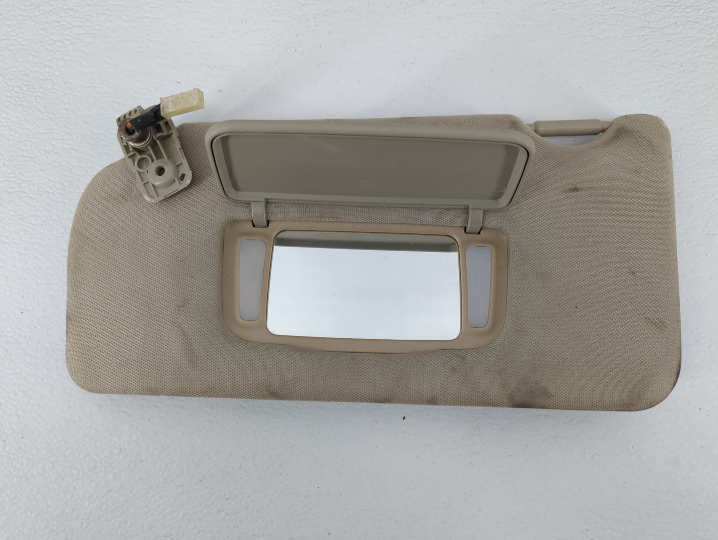 2007-2008 Nissan Altima Sun Visor Shade Replacement Passenger Right Mirror Fits Fits 2007 2008 OEM Used Auto Parts - Oemused
