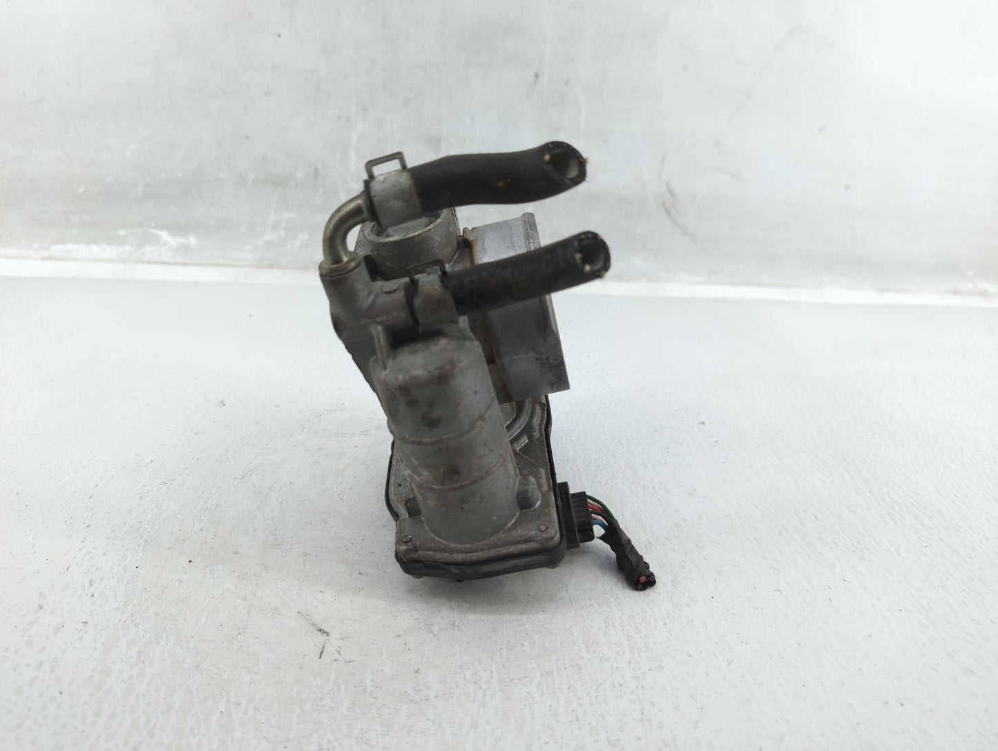 2007-2013 Nissan Altima Throttle Body P/N:RME60-15 Fits Fits 2007 2008 2009 2010 2011 2012 2013 OEM Used Auto Parts - Oemuse