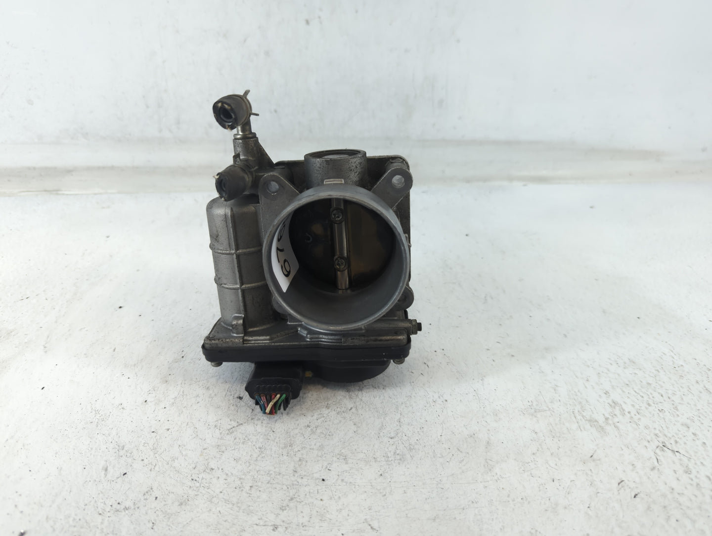 2007-2013 Nissan Altima Throttle Body P/N:RME60-15 Fits Fits 2007 2008 2009 2010 2011 2012 2013 OEM Used Auto Parts - Oemuse