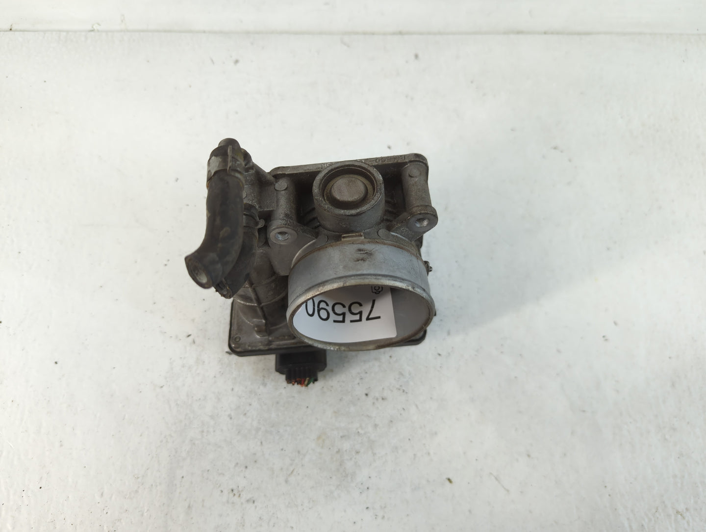 2007-2013 Nissan Altima Throttle Body P/N:0203H RME60-15 Fits Fits 2007 2008 2009 2010 2011 2012 2013 OEM Used Auto Parts - 
