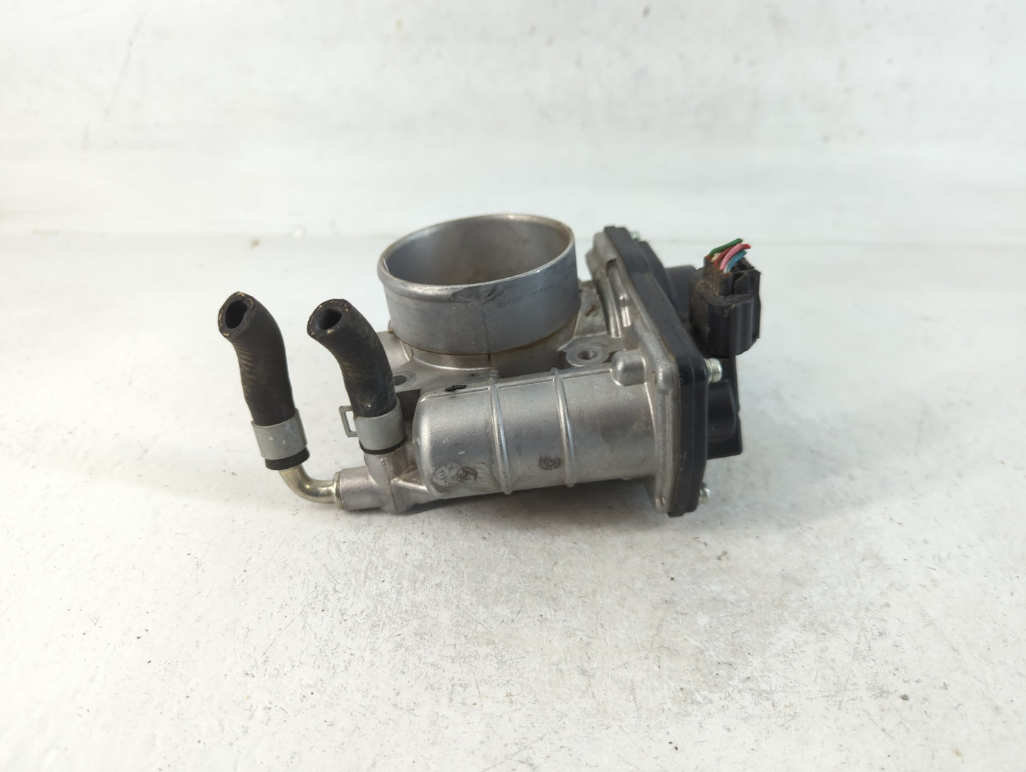 2007-2013 Nissan Altima Throttle Body P/N:8529H RME60-15 Fits Fits 2007 2008 2009 2010 2011 2012 2013 OEM Used Auto Parts - 