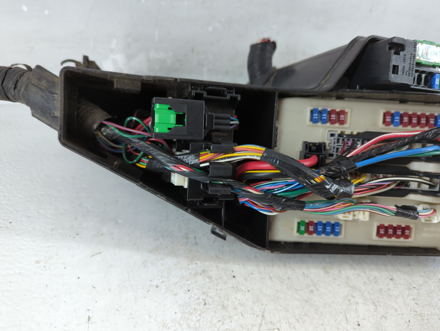 2008-2010 Nissan Altima Fusebox Fuse Box Panel Relay Module P/N:284B71AA0A Fits Fits 2008 2009 2010 OEM Used Auto Parts - Oe