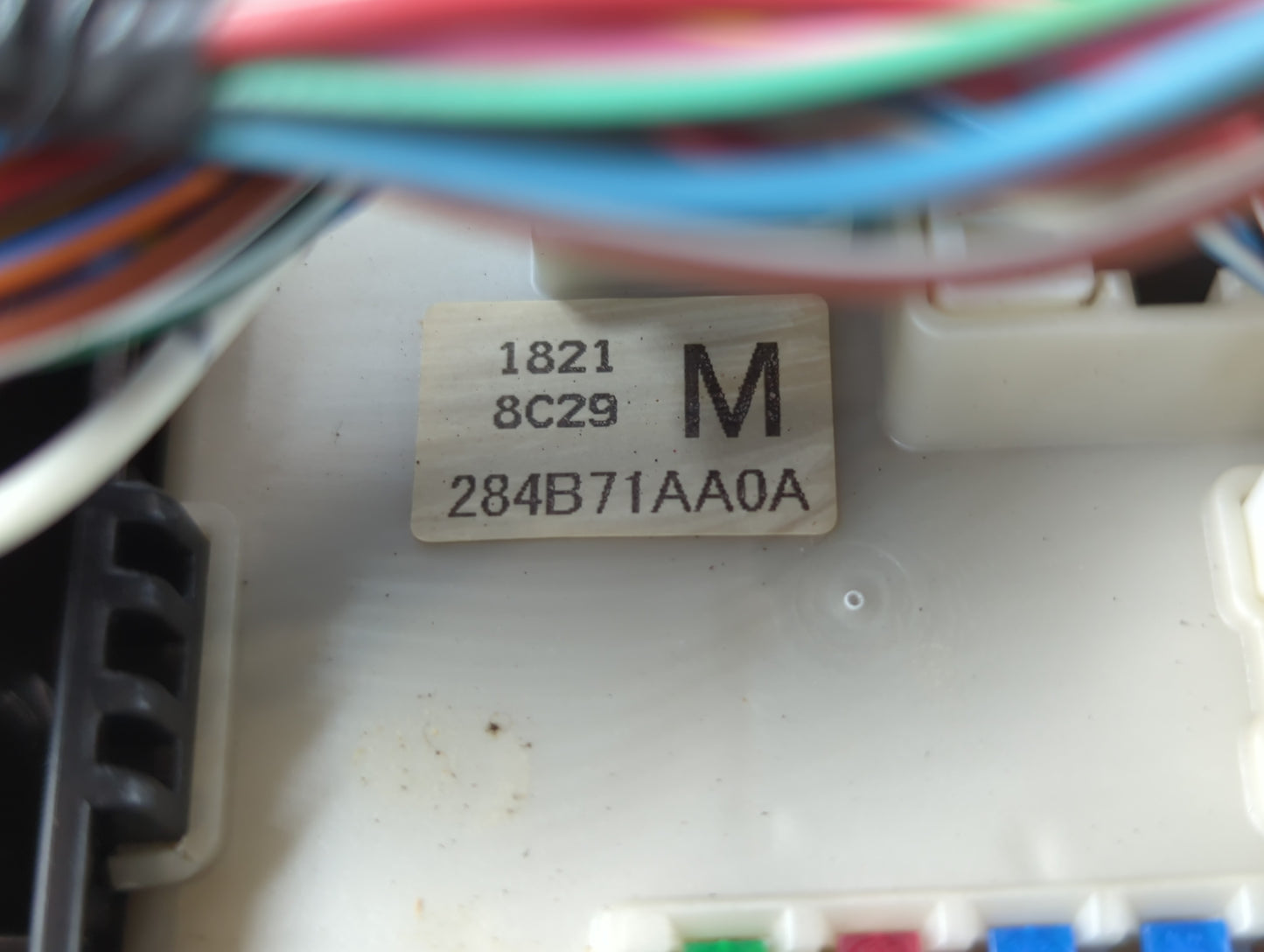 2008-2010 Nissan Altima Fusebox Fuse Box Panel Relay Module P/N:284B71AA0A Fits Fits 2008 2009 2010 OEM Used Auto Parts - Oe