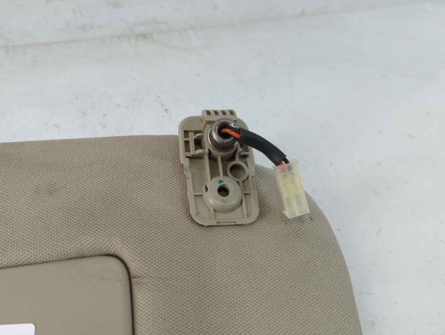 2007-2008 Nissan Altima Sun Visor Shade Replacement Passenger Right Mirror Fits Fits 2007 2008 OEM Used Auto Parts - Oemused