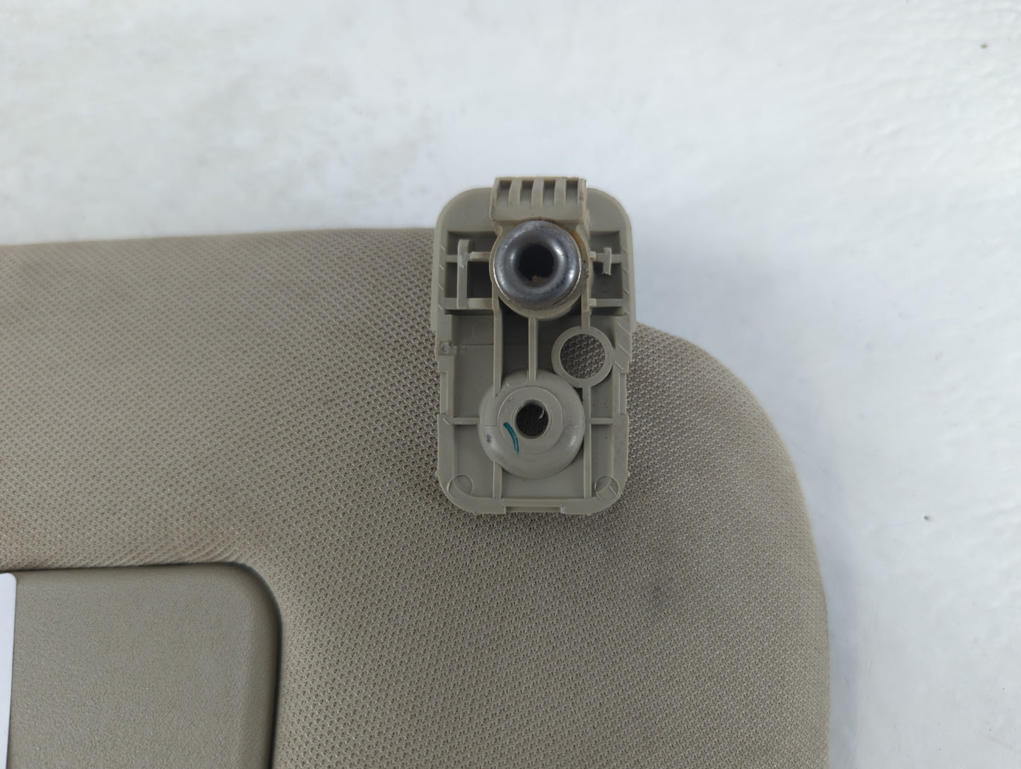 2008-2009 Nissan Altima Sun Visor Shade Replacement Passenger Right Mirror Fits Fits 2008 2009 OEM Used Auto Parts - Oemused