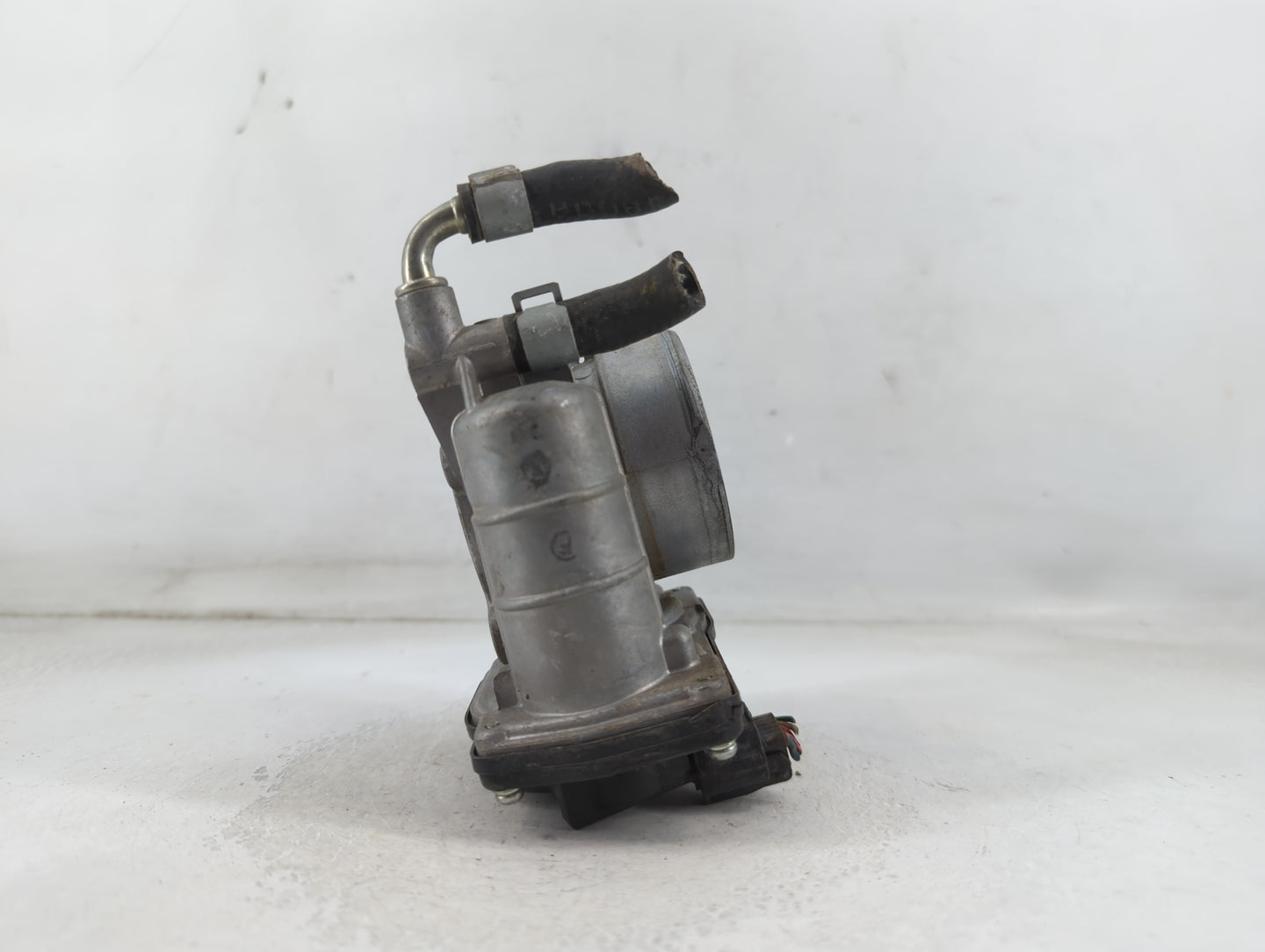 2007-2013 Nissan Altima Throttle Body P/N:526-01 Fits Fits 2007 2008 2009 2010 2011 2012 2013 OEM Used Auto Parts - Oemuseda