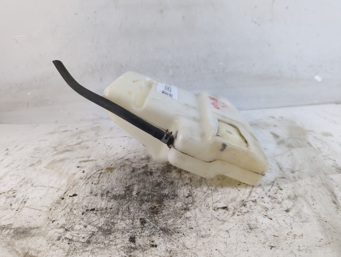 2007-2013 Nissan Altima Windshield Washer Fluid Reservoir Bottle Oem - Oemusedautoparts1.com