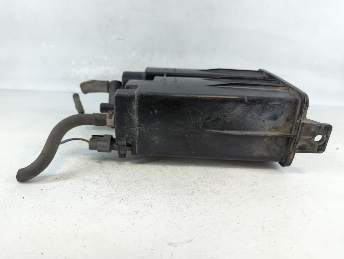 2008 Nissan Altima Fuel Vapor Charcoal Canister 916077 - Oemusedautoparts1.com