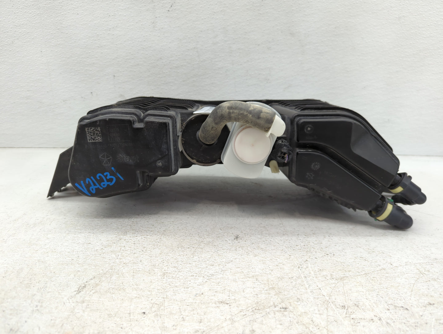 2008 Nissan Frontier Fuel Vapor Charcoal Canister - Oemusedautoparts1.com