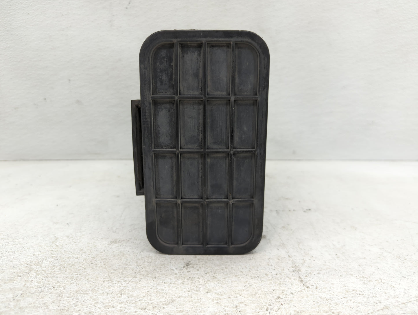 2008 Nissan Frontier Fuel Vapor Charcoal Canister 1082213 - Oemusedautoparts1.com