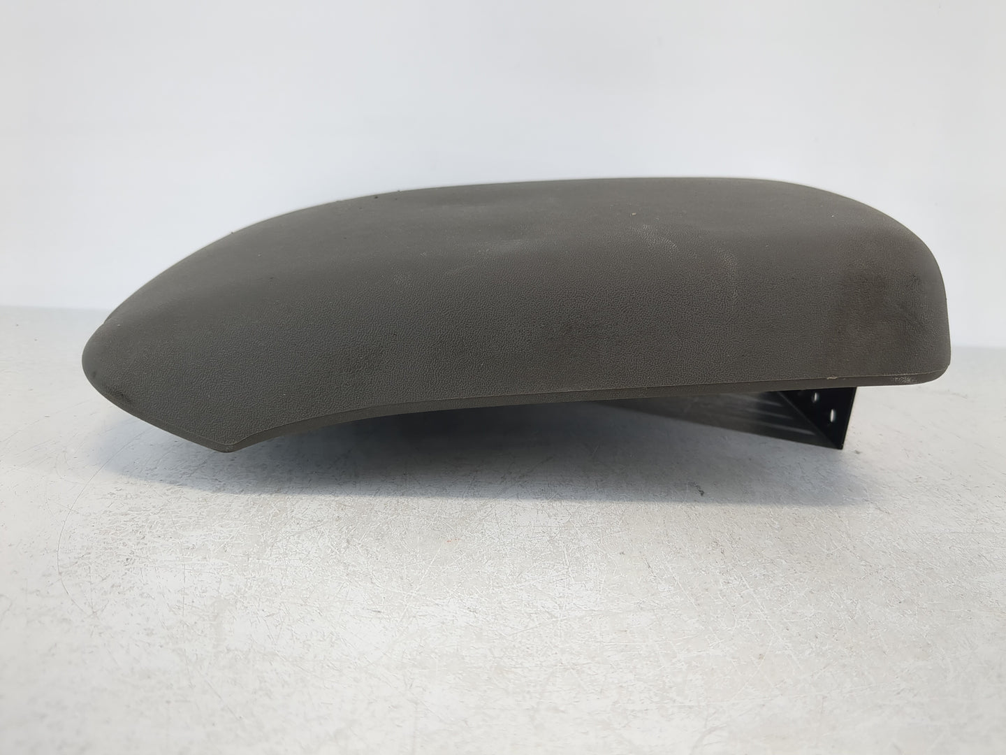 2005-2014 Nissan Frontier Center Console Armrest Cover Lid Fits Fits 2005 2006 2007 2008 2009 2010 2011 2012 2013 2014 OEM U