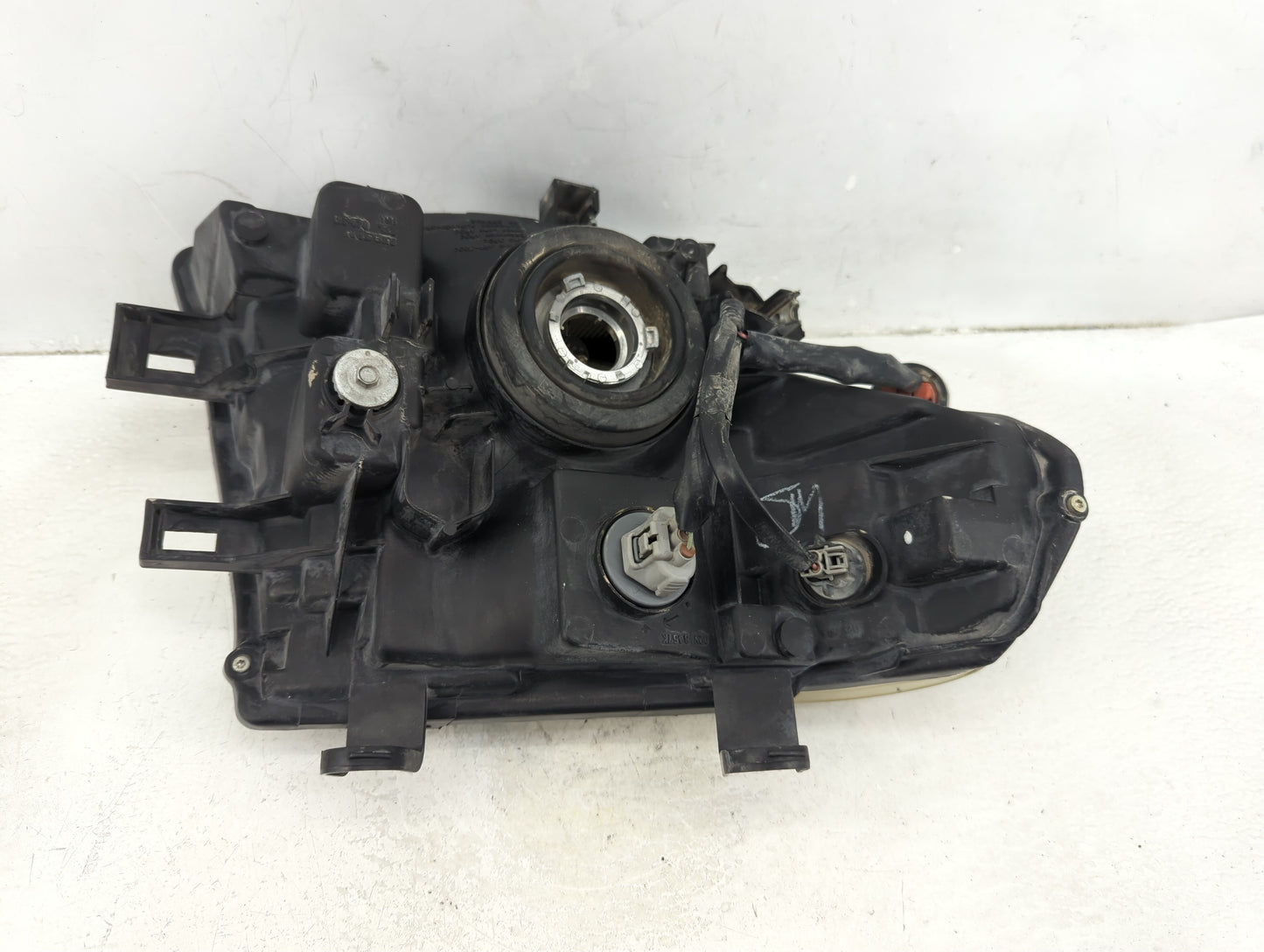 2005-2008 Nissan Frontier Passenger Right Oem Head Light Headlight Lamp - Oemusedautoparts1.com