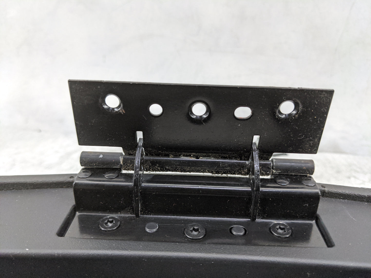 2008 Nissan Frontier Center Console Armrest Cover Lid Fits OEM Used Auto Parts - Oemusedautoparts1.com