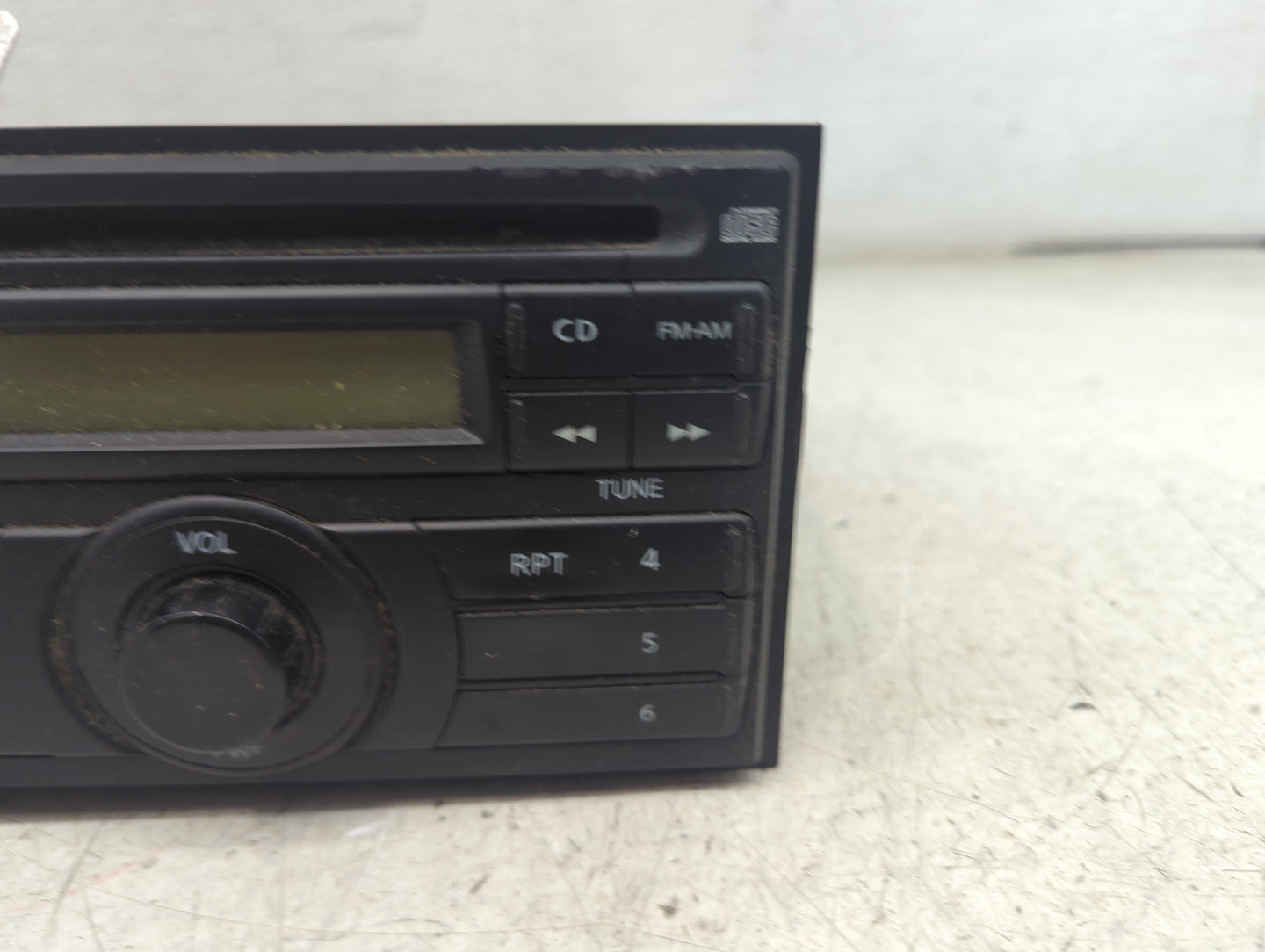 2008-2013 Nissan Frontier Radio AM FM Cd Player Receiver Replacement P/N:28185ZS00A ZS00A28-1B5R01-AC Fits OEM Used Auto Par